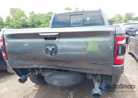 2021 Ram 1500 Big Horn 4X4 5'7 Box из США, поврежденный, VIN 1C6SRFFT5MN510489